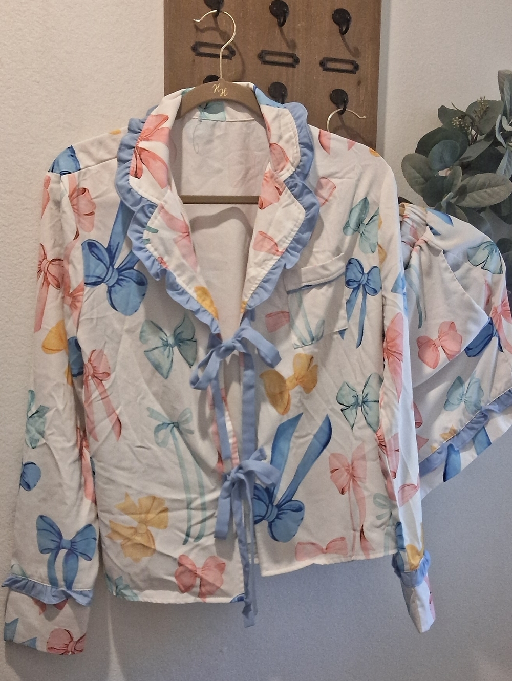 Bow-Print Tie-Front Pajama Set - White with Pastel Bows